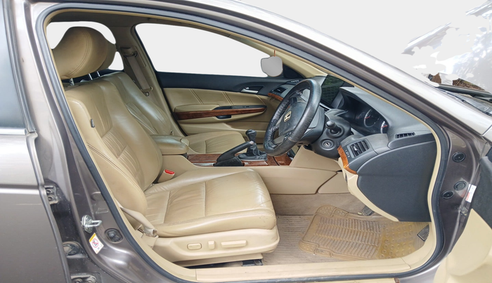 2013 Honda Accord 2.4L I-VTEC MT, Petrol, Manual, 83,000 km, interior