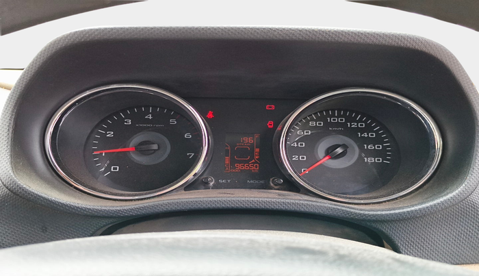 2017 Mahindra TUV300 T8, Diesel, Manual, 96,650 km, interior
