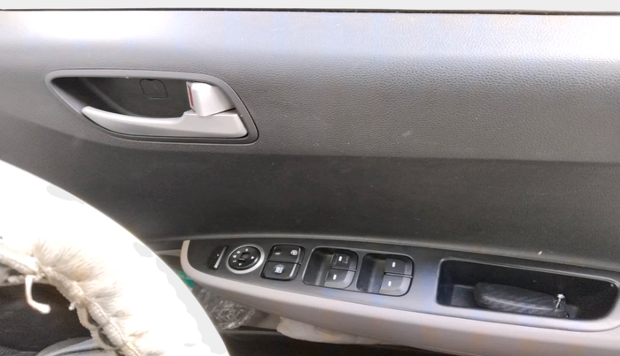 2015 Hyundai Grand i10 ASTA (O) 1.2 KAPPA VTVT, Petrol, Manual, 38,559 km, interior