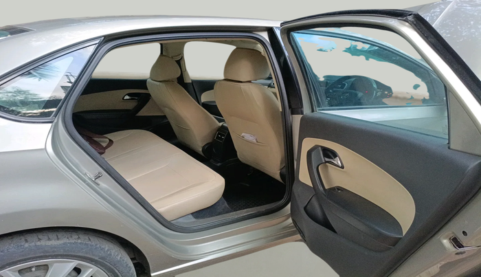 2017 Skoda Rapid STYLE 1.5 TDI AT, Diesel, Automatic, 1,74,957 km, interior