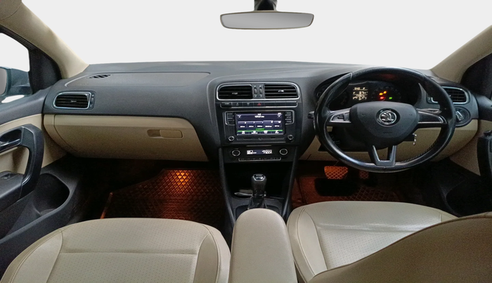 2017 Skoda Rapid STYLE 1.5 TDI AT, Diesel, Automatic, 1,74,957 km, interior