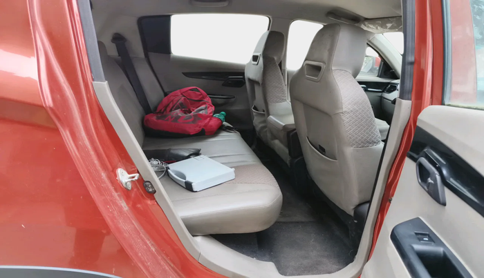 2016 Mahindra Kuv100 K4 D 6 STR, Diesel, Manual, 77,712 km, interior