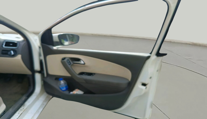 2011 Volkswagen Vento HIGHLINE DIESEL 1.6, Diesel, Manual, 1,74,065 km, interior