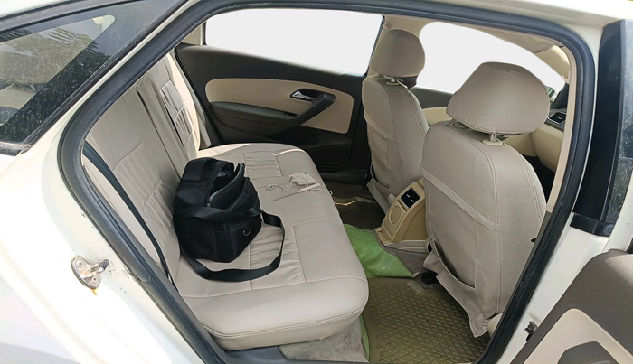 2011 Volkswagen Vento HIGHLINE DIESEL 1.6, Diesel, Manual, 1,74,065 km, interior