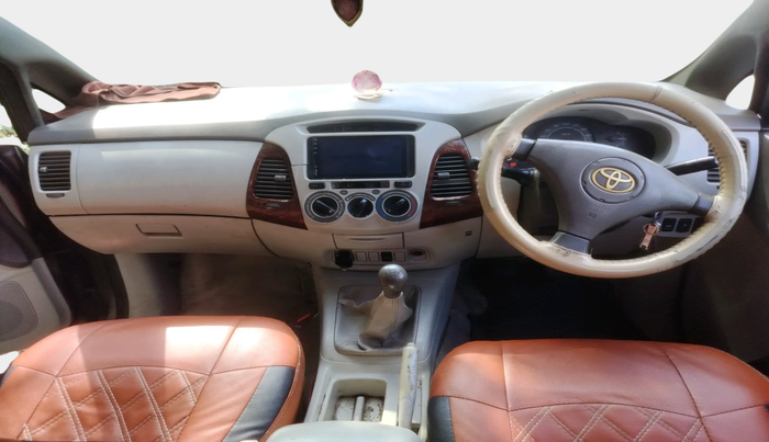 2011 Toyota Innova 2.5 G2 8STR, Diesel, Manual, 1,22,824 km, interior