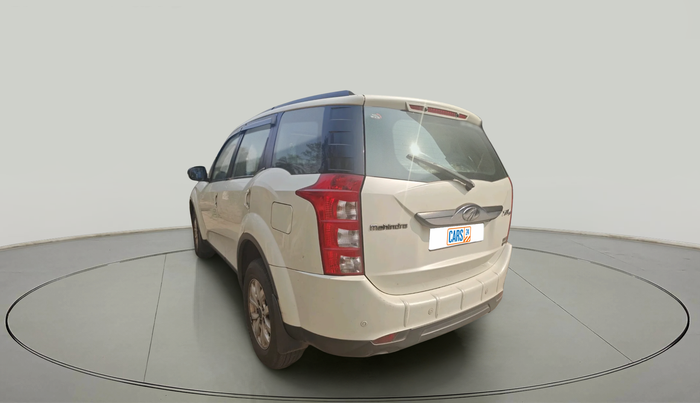 2016 Mahindra XUV500 W10 AT, Diesel, Automatic, 38,647 km, exterior