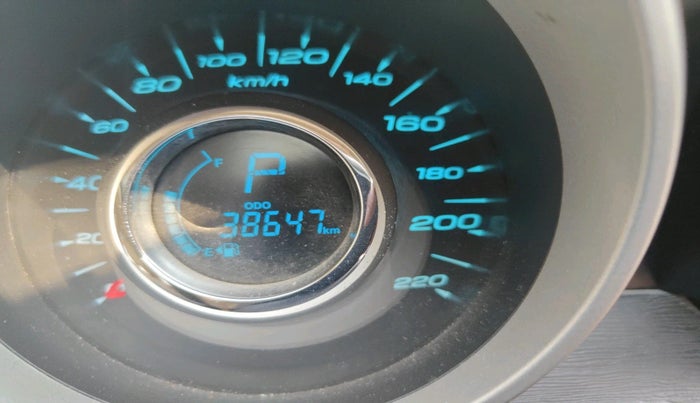 2016 Mahindra XUV500 W10 AT, Diesel, Automatic, 38,647 km, interior