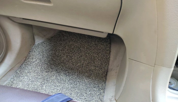 2013 Maruti Ertiga ZXI, Petrol, Manual, 79,809 km, interior