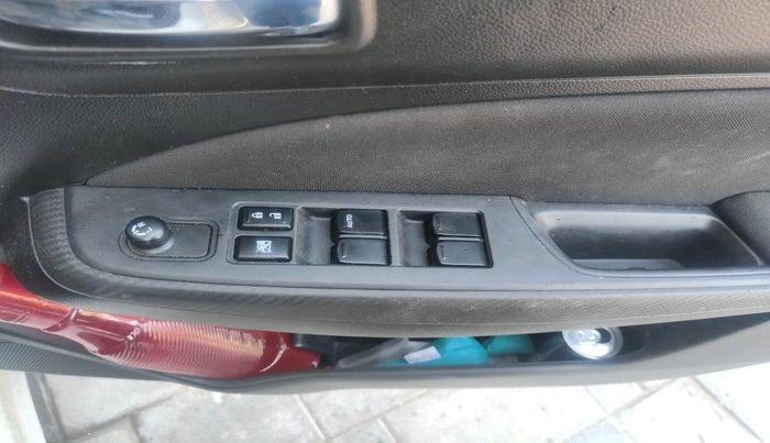 2023 Maruti Swift VXI CNG, Petrol, Manual, 70,967 km, interior