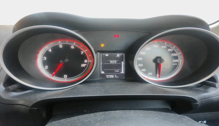 2023 Maruti Swift VXI CNG, Petrol, Manual, 70,967 km, interior