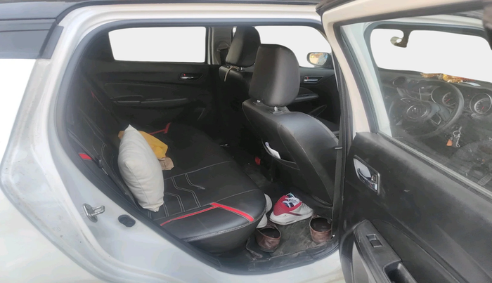 2023 Maruti Swift VXI CNG, Petrol, Manual, 70,967 km, interior