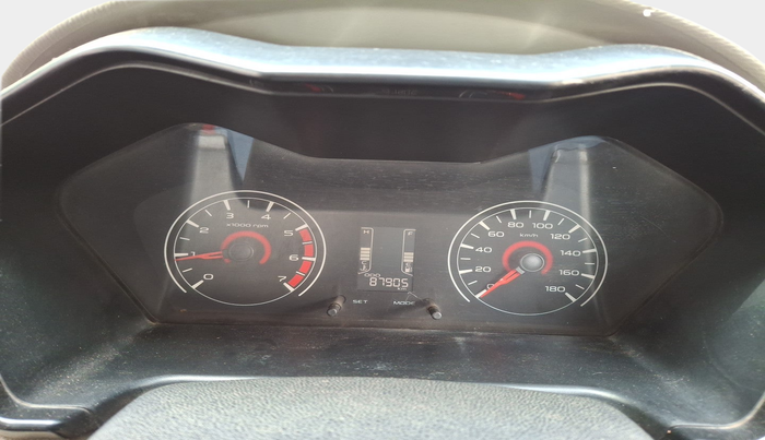 2017 Mahindra Kuv100 K4 D 5 STR, Diesel, Manual, 87,905 km, interior