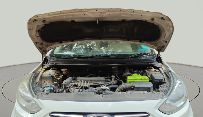 2011 Hyundai Verna FLUIDIC 1.6 VTVT SX, Petrol, Manual, 86,835 km, exterior