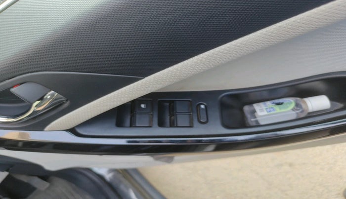 2022 Tata NEXON XZ PLUS (HS) PETROL, Petrol, Manual, 22,066 km, interior