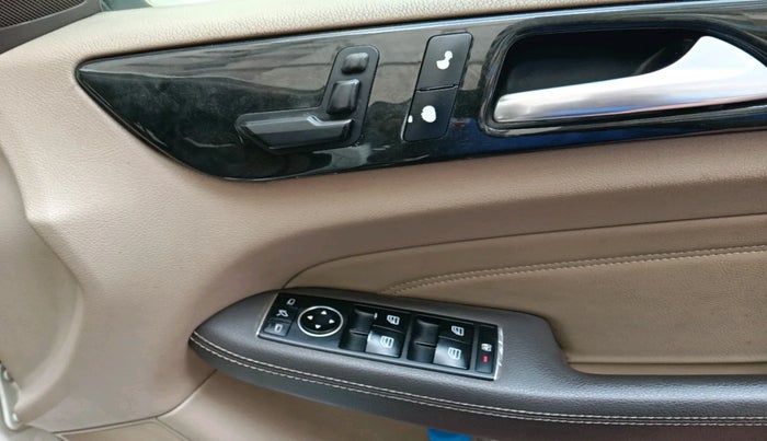 2012 Mercedes Benz Ml Class 250 CDI, Diesel, Automatic, 1,63,263 km, interior