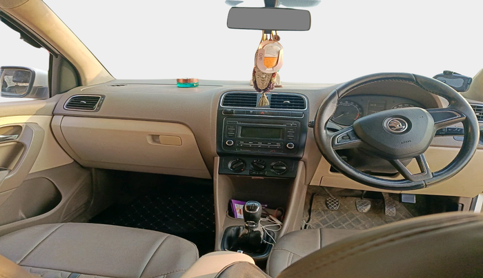 2014 Skoda Rapid AMBITION 1.5 TDI, Diesel, Manual, 1,77,672 km, interior