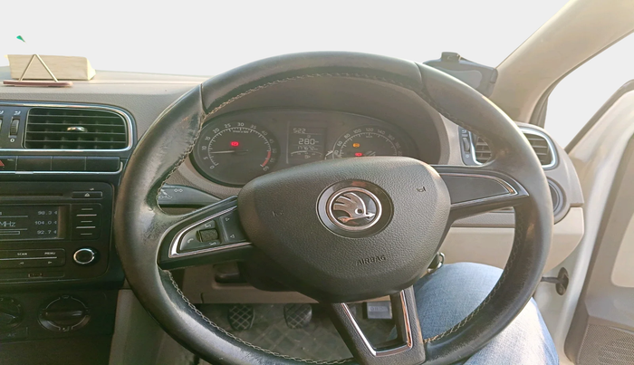 2014 Skoda Rapid AMBITION 1.5 TDI, Diesel, Manual, 1,77,672 km, interior