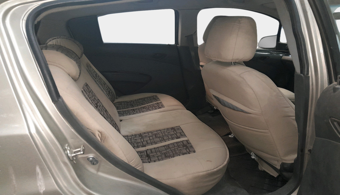 2010 Chevrolet Beat LT PETROL, Petrol, Manual, 1,88,061 km, interior
