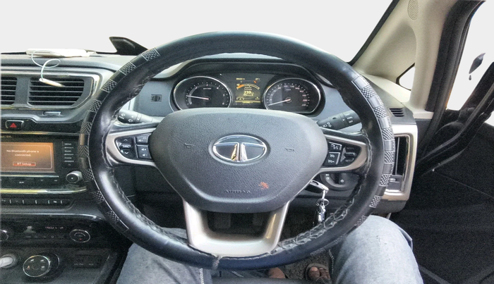 2017 Tata Hexa XT 4X2 6 STR, Diesel, Manual, 1,45,589 km, interior