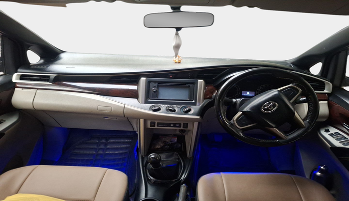 2016 Toyota Innova Crysta 2.4 G 7 STR, Diesel, Manual, 1,20,499 km, interior