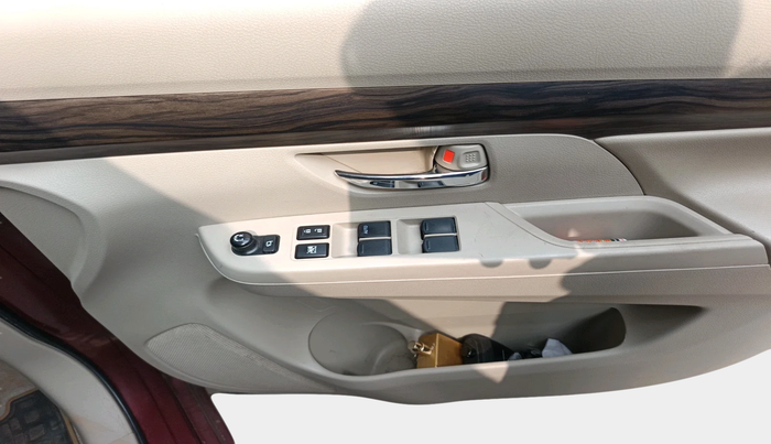 2019 Maruti Ertiga ZXI+ SHVS, Petrol, Manual, 52,125 km, interior