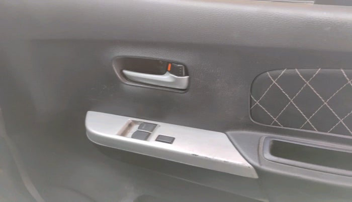 2015 Maruti Wagon R Stingray LXI, Petrol, Manual, 1,24,294 km, interior