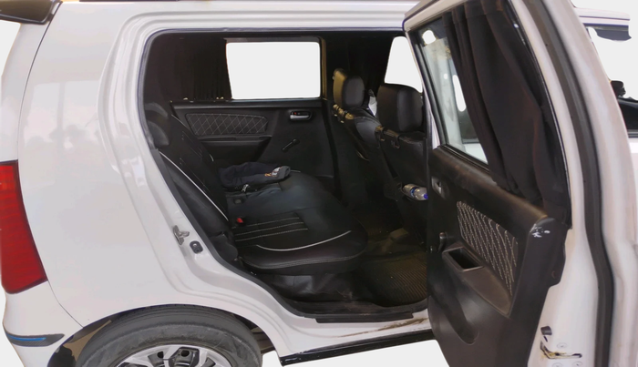 2015 Maruti Wagon R Stingray LXI, Petrol, Manual, 1,24,294 km, interior