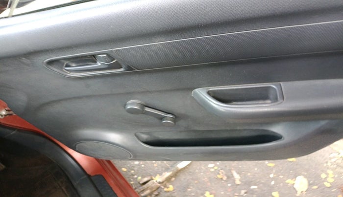 2010 Maruti Swift LXI, Petrol, Manual, 47,993 km, interior