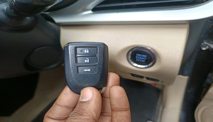 2018 Toyota YARIS G CVT, Petrol, Automatic, 48,838 km, interior