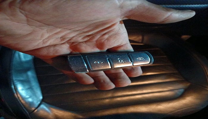 2011 Volkswagen Passat 2.0 PD DSG, Diesel, Automatic, 91,312 km, interior