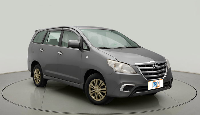 2013 Toyota Innova 2.5 GX 8 STR, Diesel, Manual, 2,07,572 km, exterior