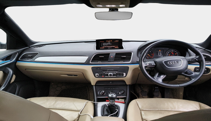 2015 Audi Q3 30 TDI MT S Edition, Diesel, Manual, 1,54,613 km, interior