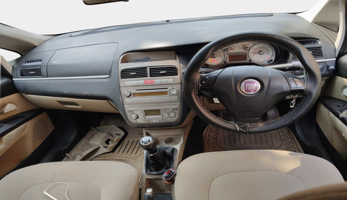 2010 Fiat Linea EMOTION 1.4, Petrol, Manual, 1 km, interior