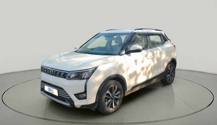 2021 Mahindra XUV300 W8 (O) 1.2 PETROL AMT, Petrol, Automatic, 41,613 km, exterior