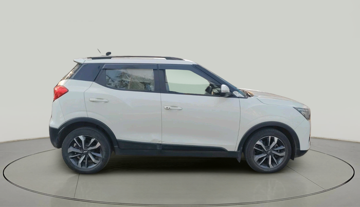 2021 Mahindra XUV300 W8 (O) 1.2 PETROL AMT, Petrol, Automatic, 41,613 km, exterior