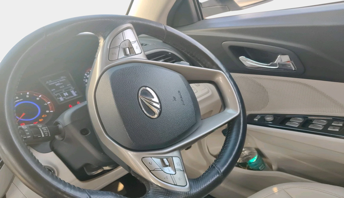 2021 Mahindra XUV300 W8 (O) 1.2 PETROL AMT, Petrol, Automatic, 41,613 km, interior