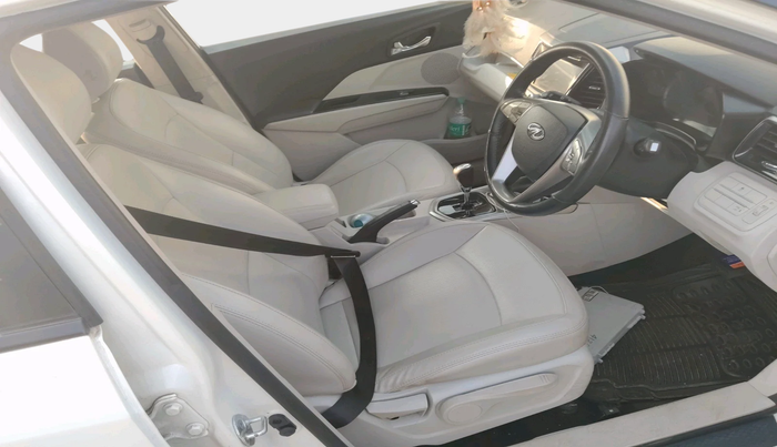 2021 Mahindra XUV300 W8 (O) 1.2 PETROL AMT, Petrol, Automatic, 41,613 km, interior