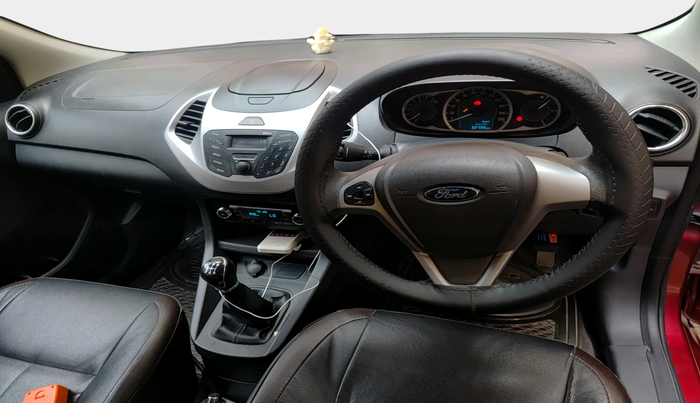 2015 Ford New Figo TITANIUM 1.2 PETROL MT, Petrol, Manual, 62,729 km, interior