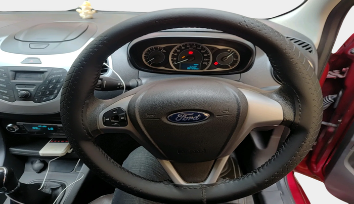 2015 Ford New Figo TITANIUM 1.2 PETROL MT, Petrol, Manual, 62,729 km, interior