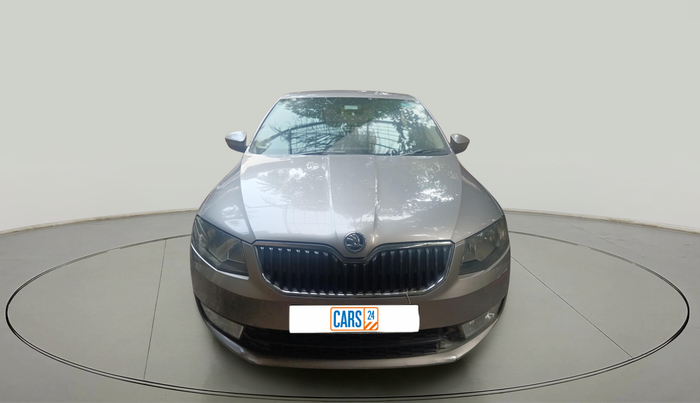 2015 Skoda Octavia AMBITION 2.0 TDI, Diesel, Manual, 1,41,143 km, exterior