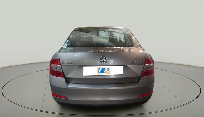 2015 Skoda Octavia AMBITION 2.0 TDI, Diesel, Manual, 1,41,143 km, exterior