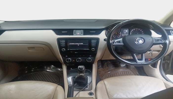 2015 Skoda Octavia AMBITION 2.0 TDI, Diesel, Manual, 1,41,143 km, interior