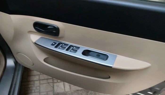 2013 Chevrolet Enjoy 1.3 LS 8 STR, Diesel, Manual, 39,526 km, interior