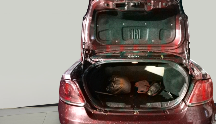 2011 Fiat Linea EMOTION 1.3, Diesel, Manual, 1,06,066 km, exterior