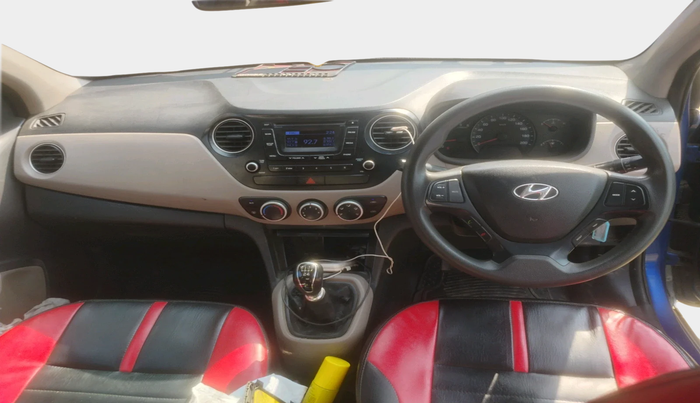 2015 Hyundai Xcent S 1.1 CRDI, Diesel, Manual, 1,40,566 km, interior