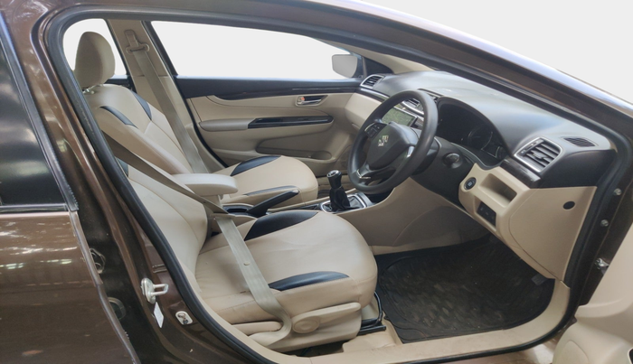 2016 Maruti Ciaz ZDI SHVS, Diesel, Manual, 85,723 km, interior