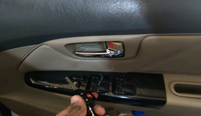 2012 Toyota Fortuner 3.0 4X2 MT, Diesel, Manual, 1,87,101 km, interior