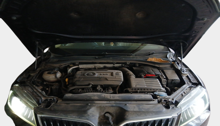 2016 Skoda Superb L&K 1.8 TSI AT, Petrol, Automatic, 55,056 km, exterior