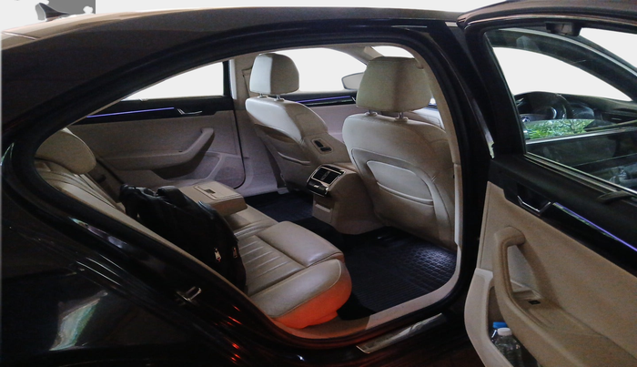 2016 Skoda Superb L&K 1.8 TSI AT, Petrol, Automatic, 55,056 km, interior