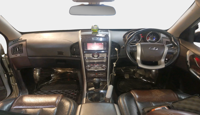 2014 Mahindra XUV500 W8, Diesel, Manual, 75,640 km, interior